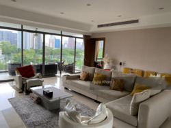 Latitude (D10), Condominium #268925181